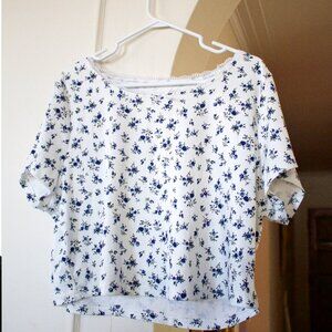 Plus Size Floral White T-Shirt / Size 4XL